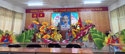 Hội diễn văn nghệ chào mừng ngày Nhà giáo Việt Nam 20/11.