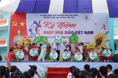 Kỷ niệm 43 năm ngày Nhà giáo Việt Nam (20/11/1982 - 20/11/2025).