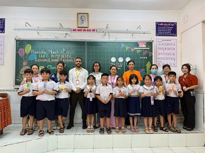 Chuỗi Hoạt Động “Trải Nghiệm Cùng Con Qua Tiết Học Mở”