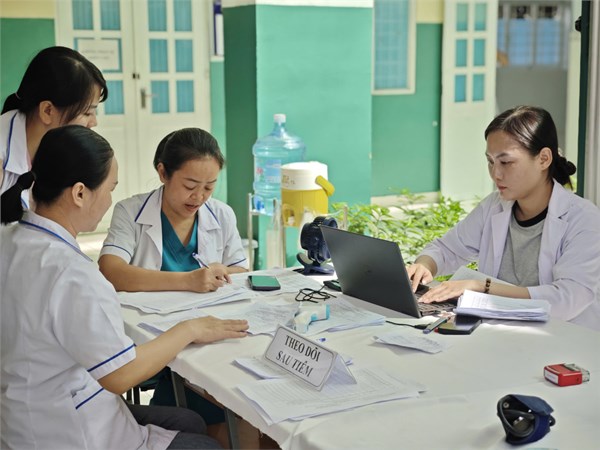 Chương trình tiêm chủng mở rộng bổ sung vắcxin Bạch hầu - Uốn ván giảm liều cho trẻ 7 tuổi