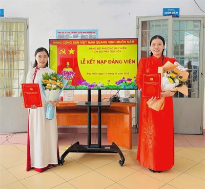 Lễ kết nạp Đảng viên mới