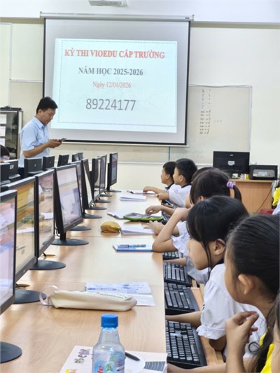 Học sinh lớp Hai _ Trường Tiểu học Cao Bá Quát tham gia thi đấu trường Vioedu
