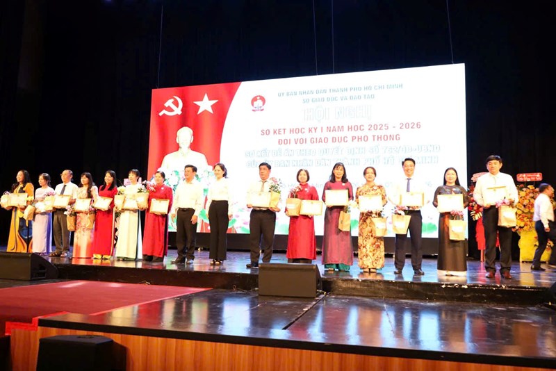 Trường Tiểu Học Nguyễn Bỉnh Khiêm vinh dự nhận giấy khen của Sở Giáo dục và Đào tạo TP. Hồ Chí Minh