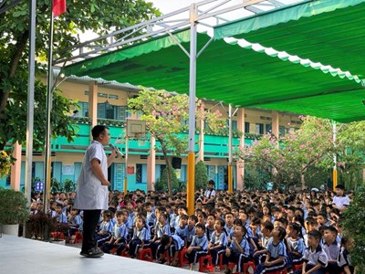 Chương trình  Cùng em vững bước : Hướng dẫn, trang bị kiến thức kỹ năng - Phòng chống tai nạn thương tích, năm học 2025 - 2026